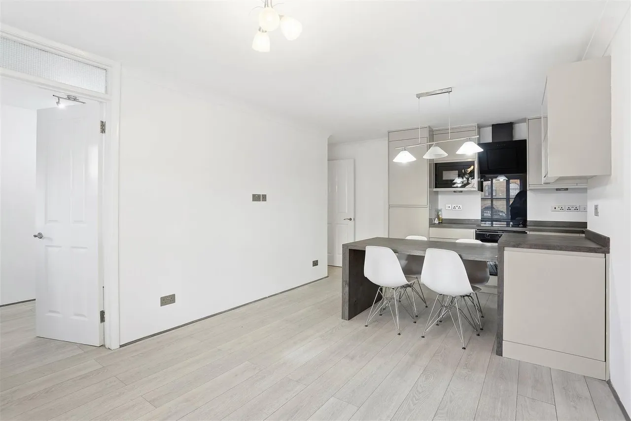 Cedar Road, Sutton, SM2, photo 12