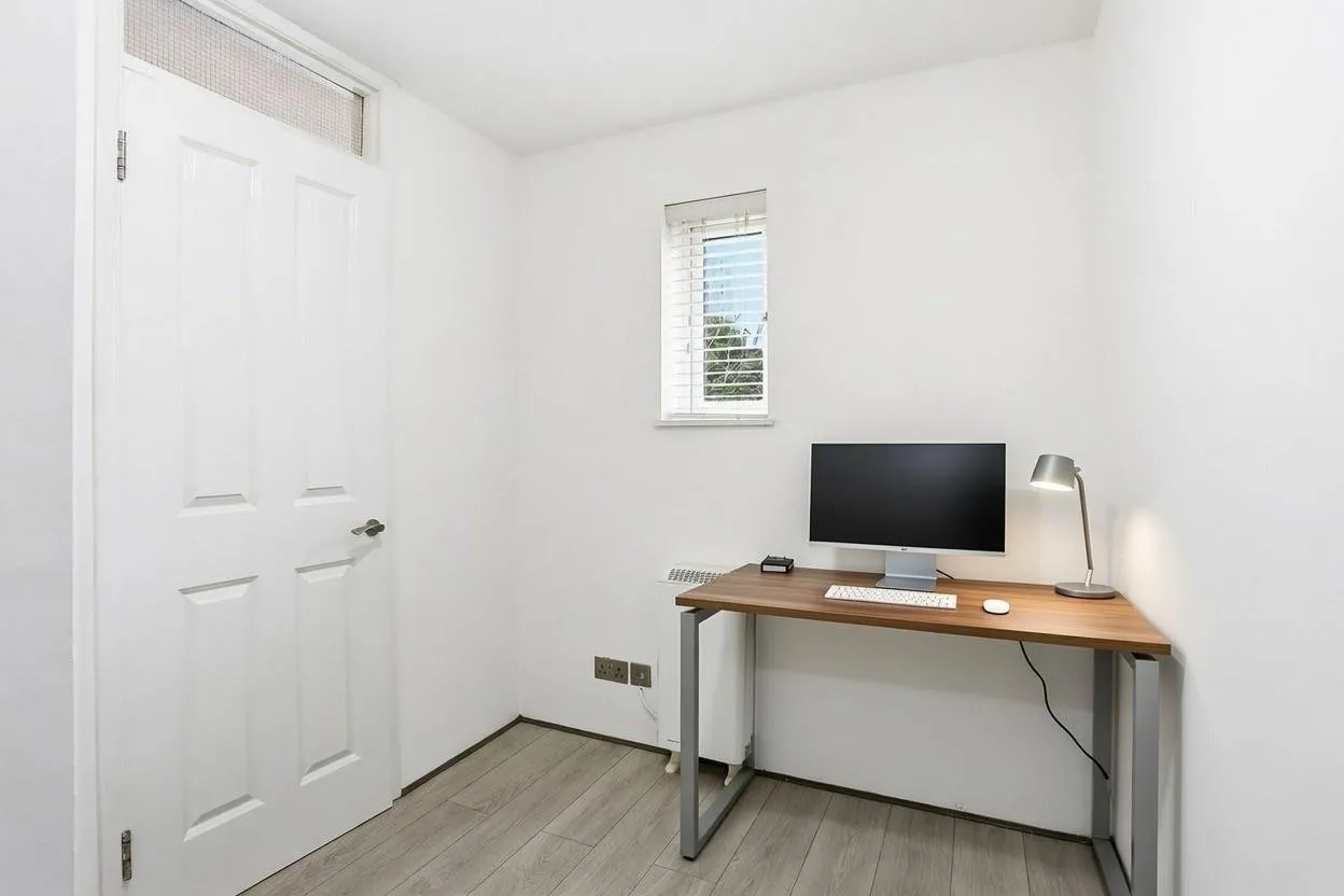 Cedar Road, Sutton, SM2, photo 16