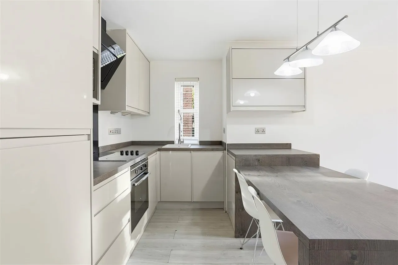 Cedar Road, Sutton, SM2, photo 11