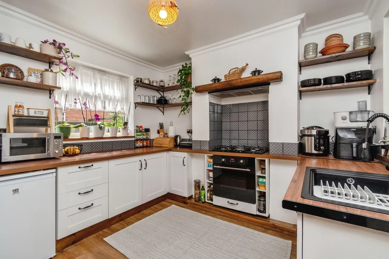 Hednesford Road, Heath Hayes, Cannock, WS12, photo 8