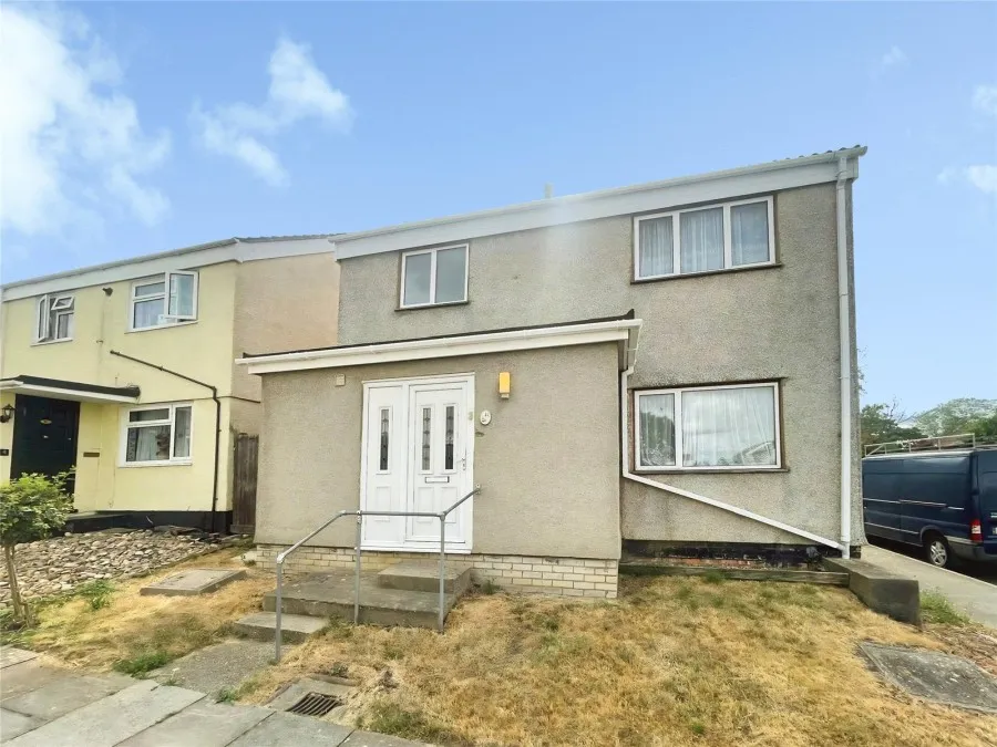 with 4 bedrooms in Harlow, CM18, photo 10