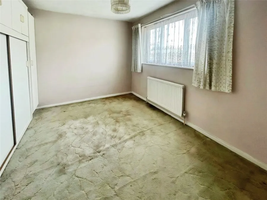 with 4 bedrooms in Harlow, CM18, photo 8
