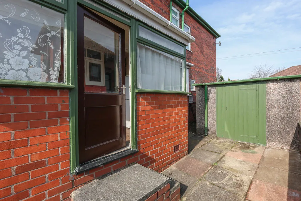 Hollin Lane Middleton, Manchester M24 5LA, photo 20