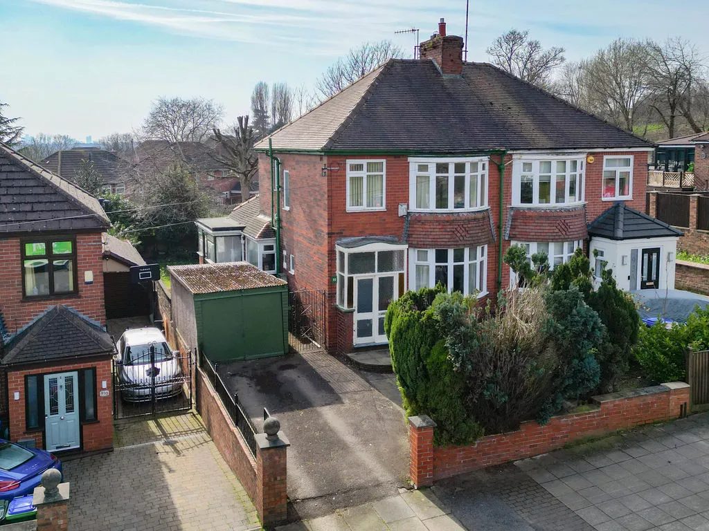 3 bed house for sale — Hollin Lane Middleton, Manchester M24 5LA