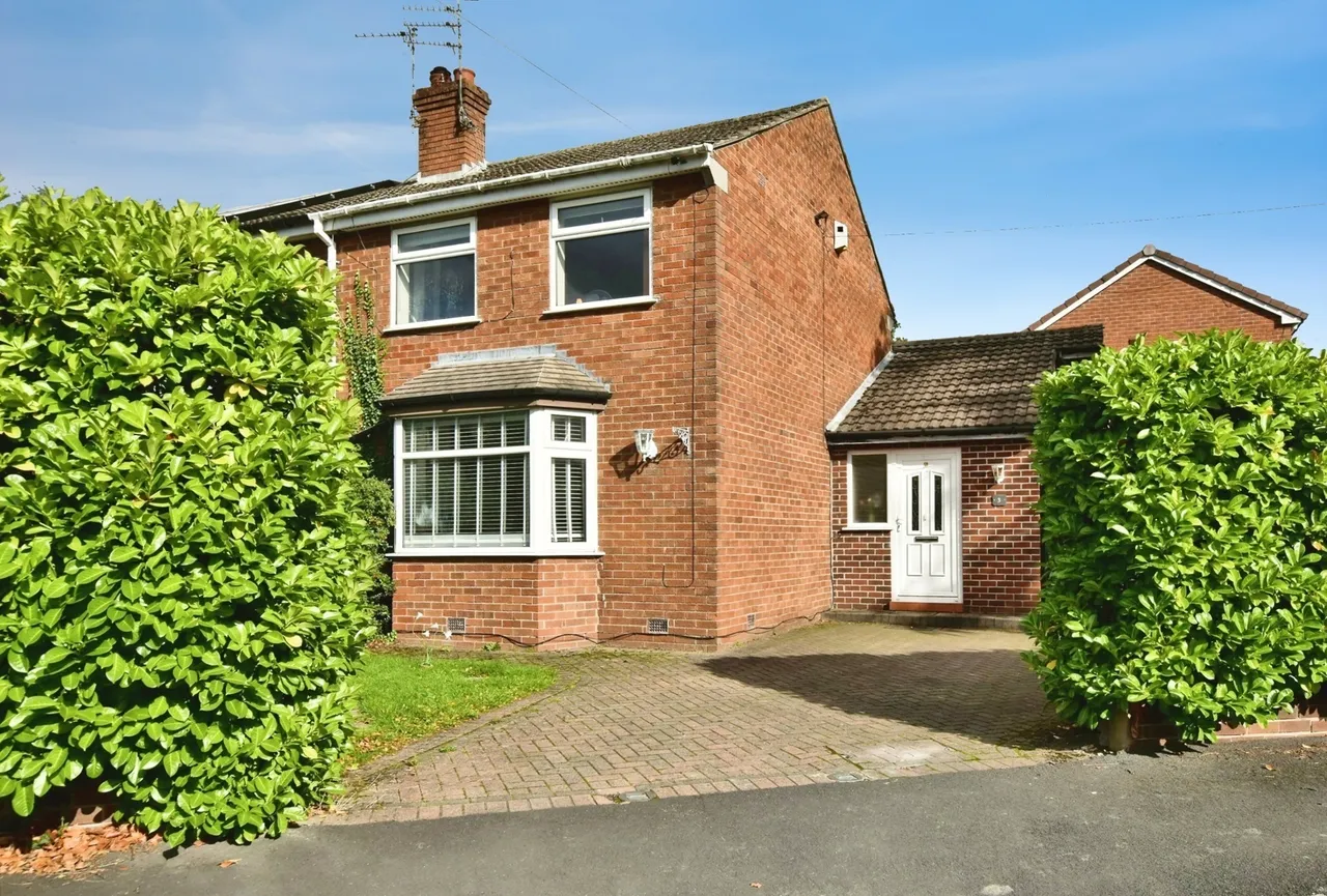 Reevey Avenue, Stockport, SK7, photo 25