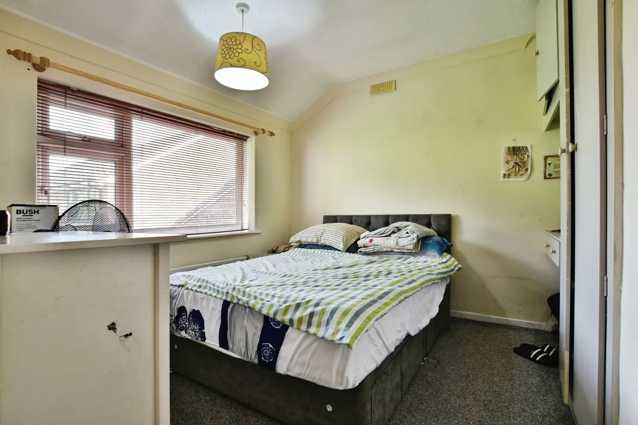 Reevey Avenue, Stockport, SK7, photo 10