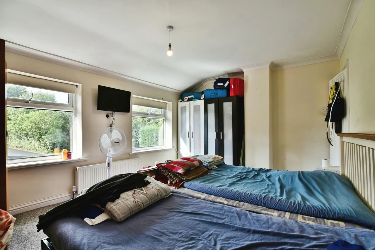 Reevey Avenue, Stockport, SK7, photo 9