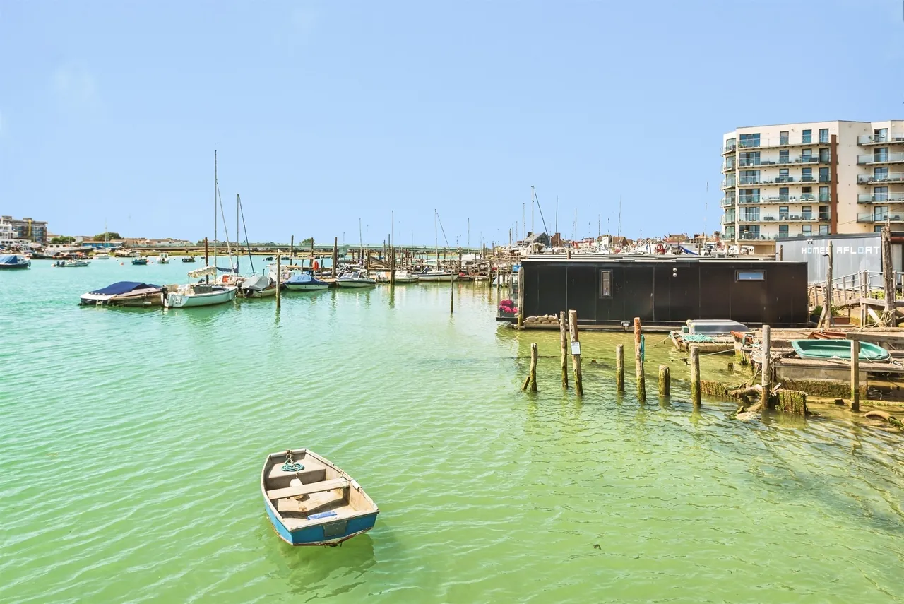 Brighton Road, Shoreham-By-Sea, photo 12