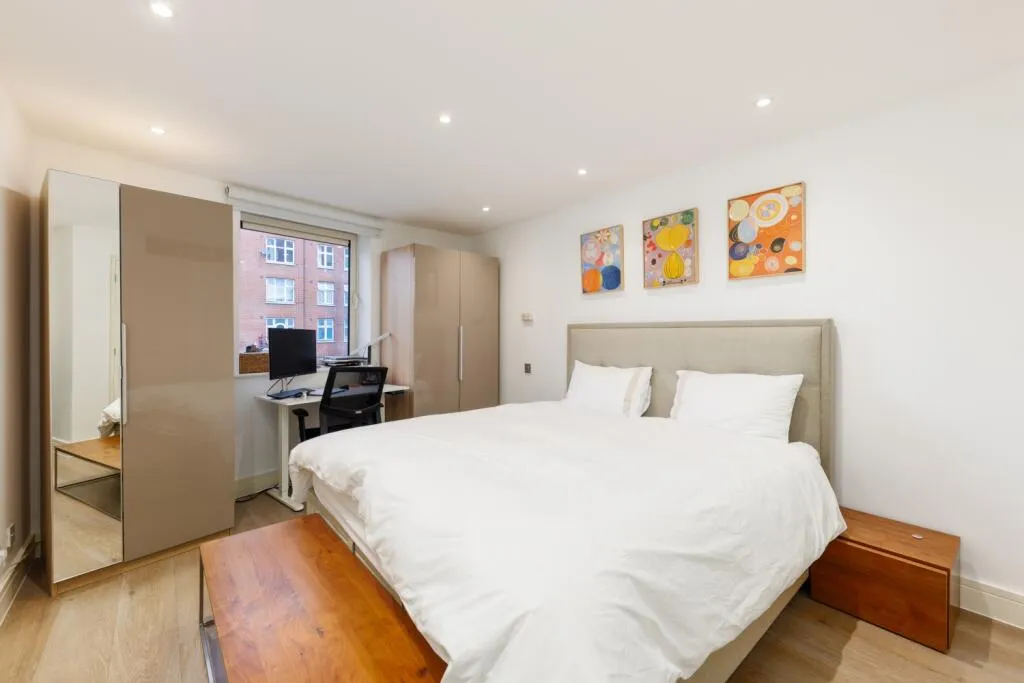 Consort Rise, Buckingham Palace Road, London, SW1W, photo 6