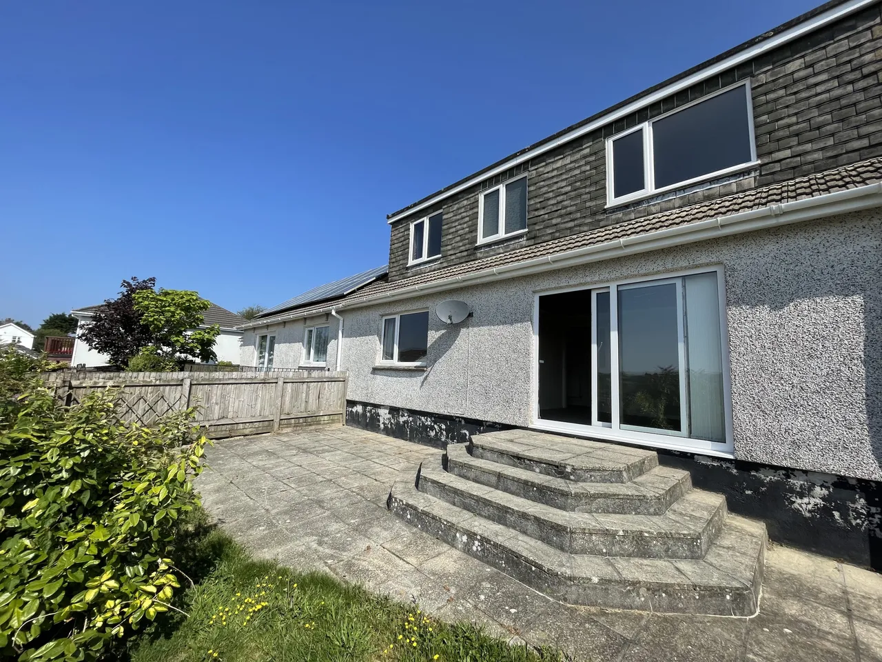 3 bed house to rent, Lanner, TR16