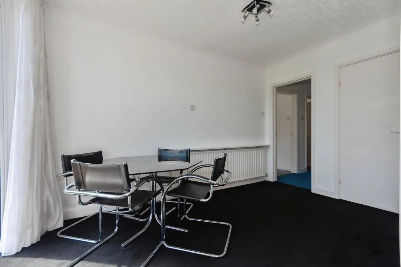 Links Drive, Solihull, photo 11