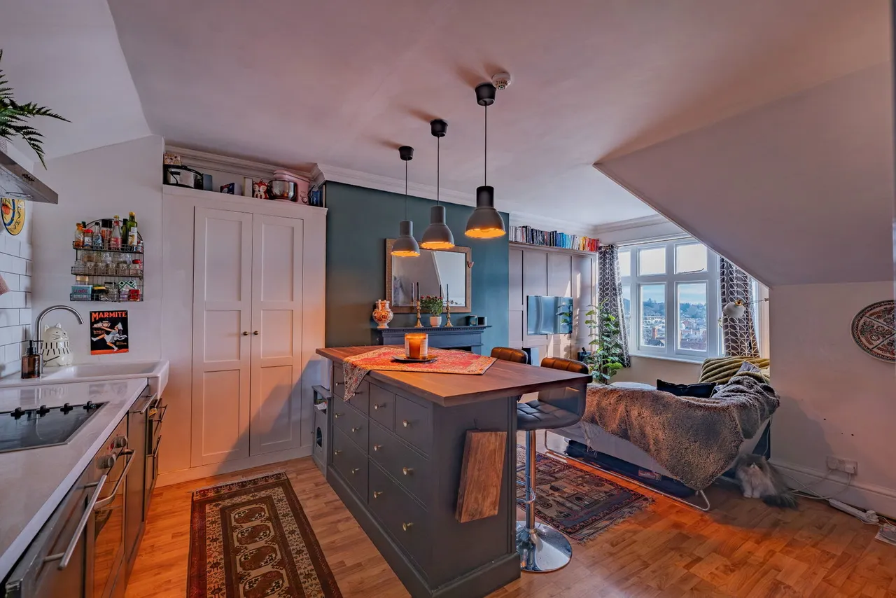 2 bed flat for sale — Mount Ephraim, Tunbridge Wells, TN4 8BB