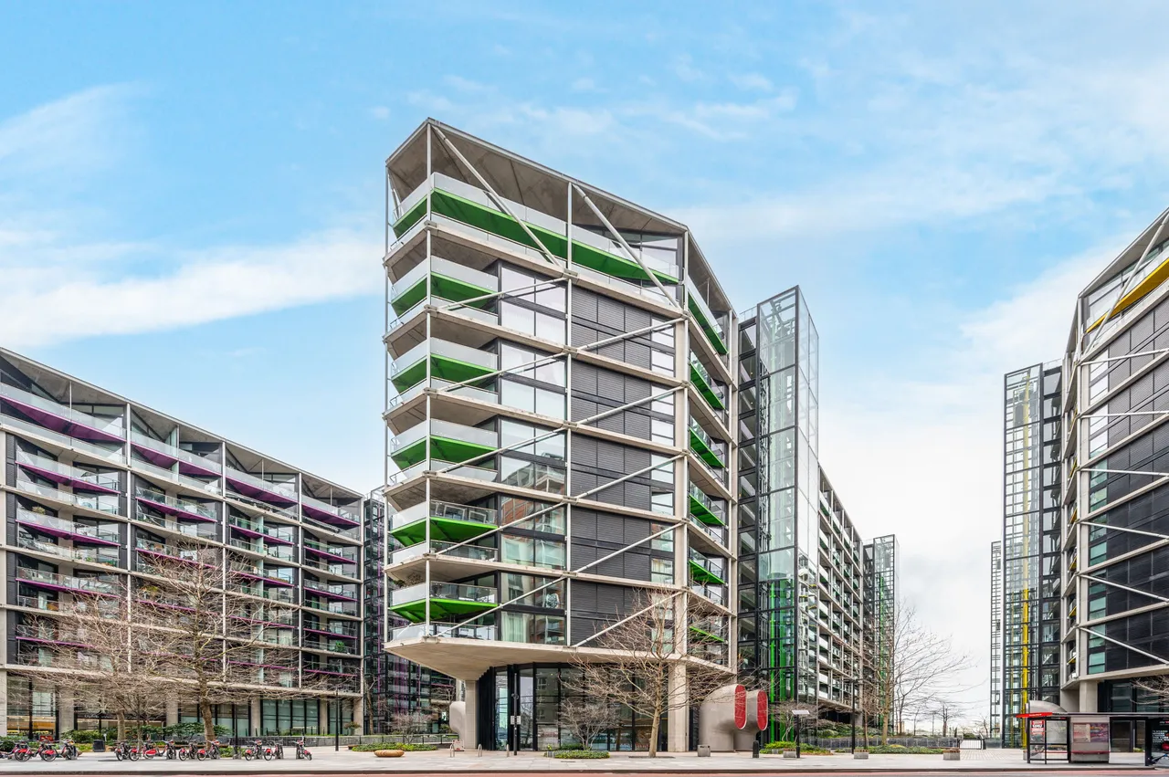 Apartment 70, 4 Riverlight Quay, London, photo 12