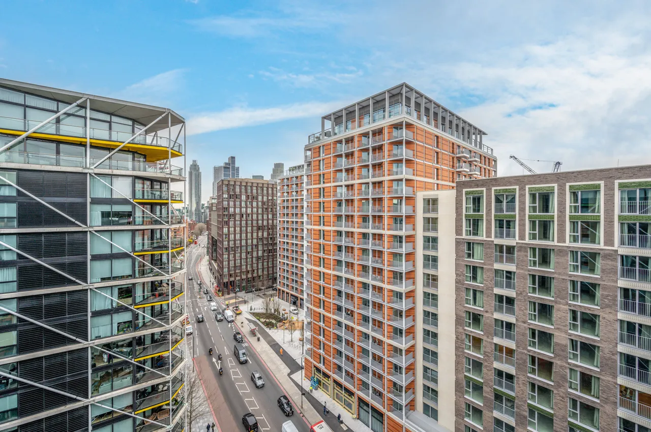 Apartment 70, 4 Riverlight Quay, London, photo 11