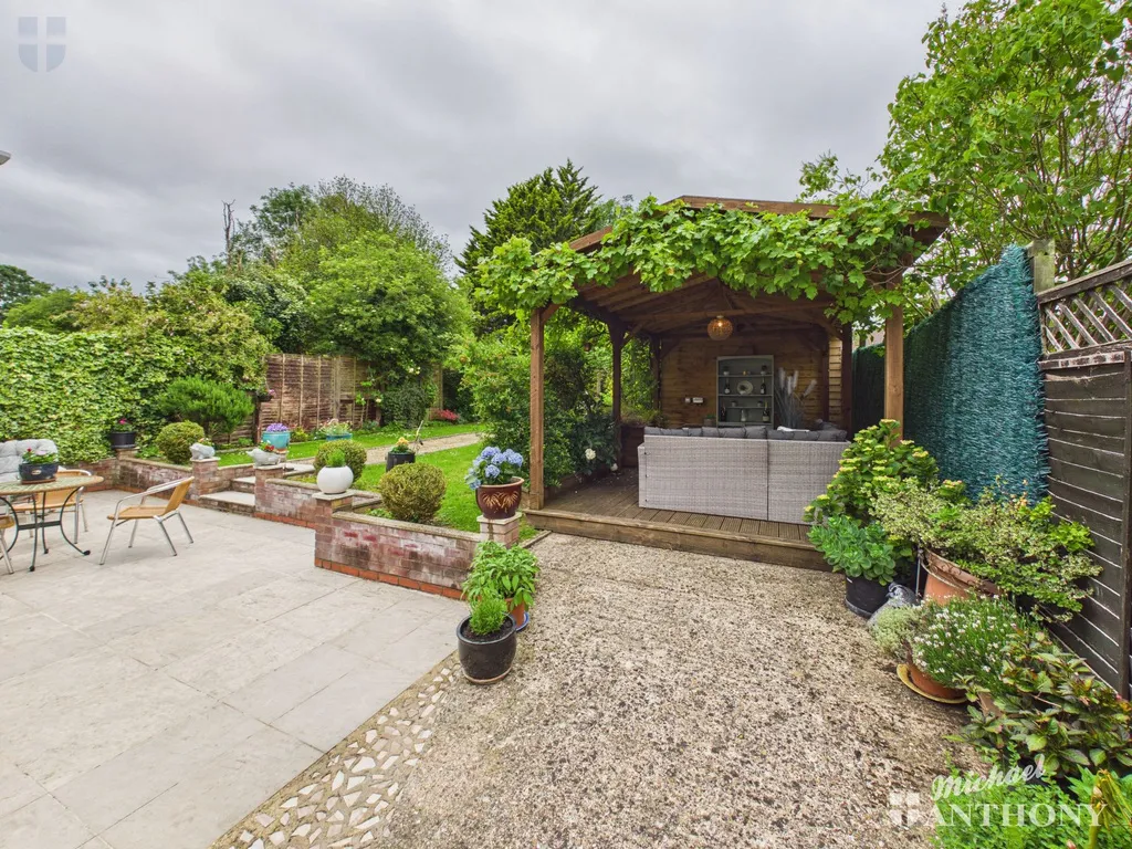 Churchill Avenue, Aylesbury, HP21 8ER, photo 23