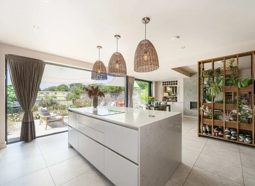 Hampton Court Road, East Molesey, KT8, photo 4