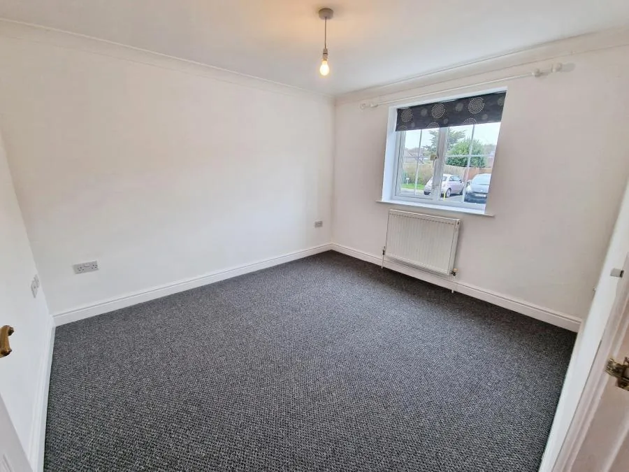 Brookside Close, Freshwater, PO40, photo 5