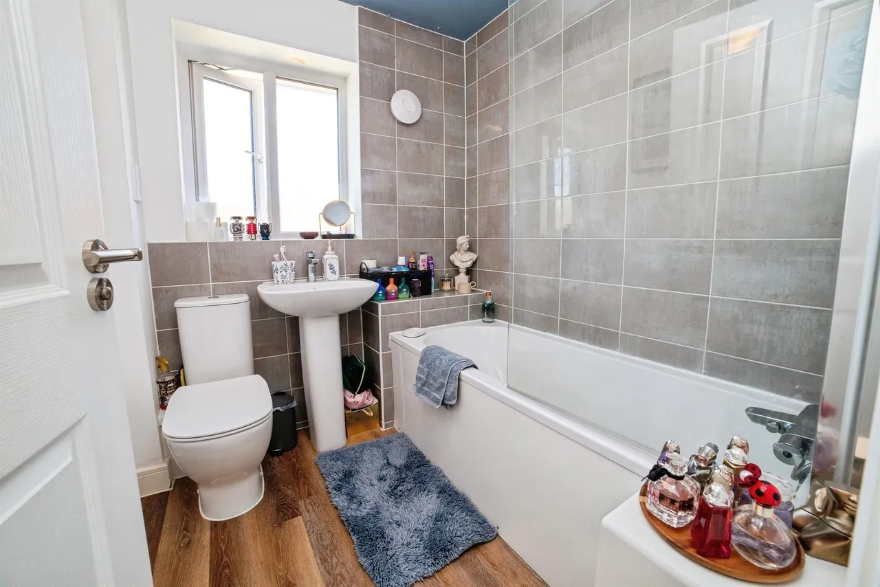 Saxelby Close, Riddings, DE55, photo 17