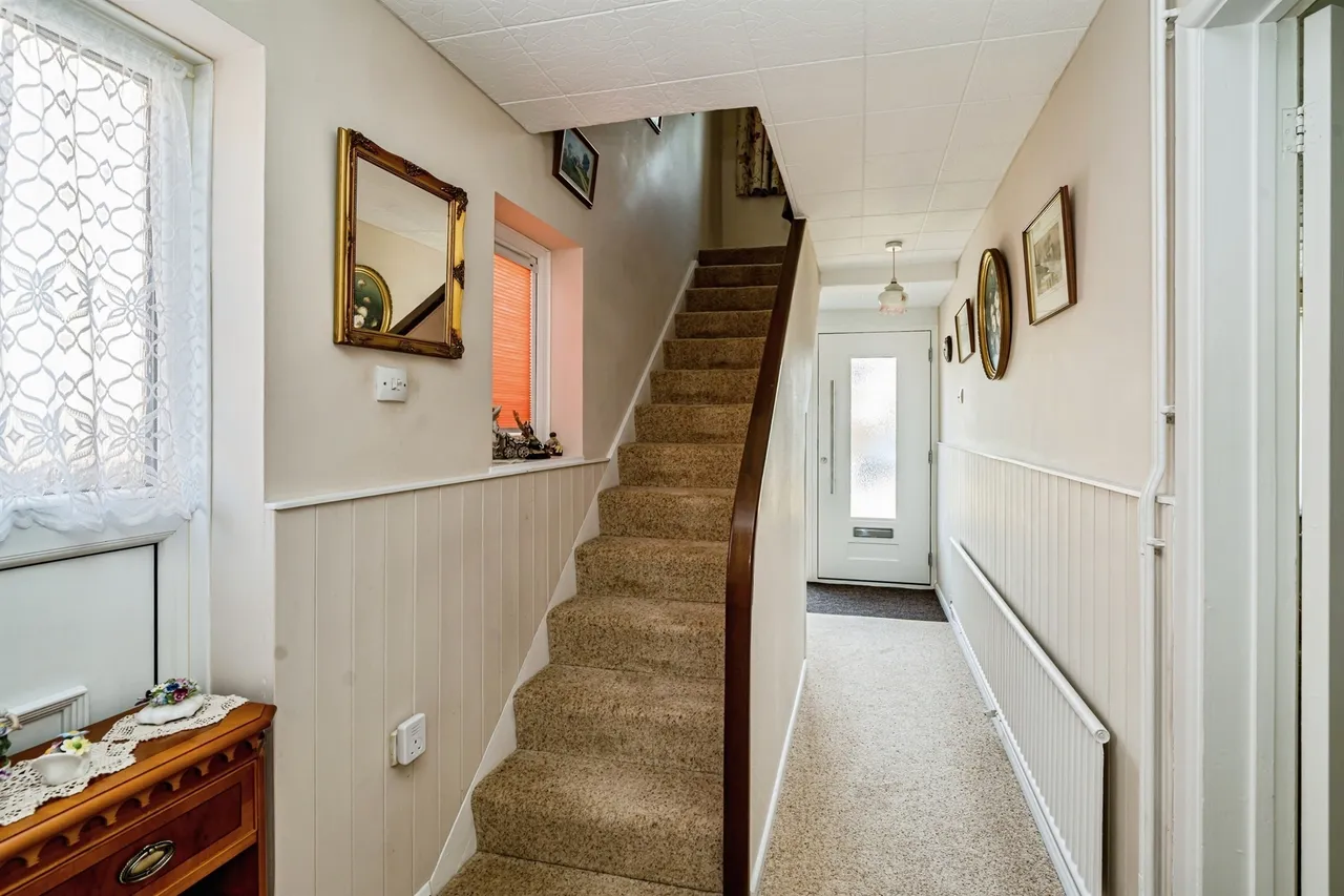 Queens Mead, Bedgrove, Aylesbury, photo 5