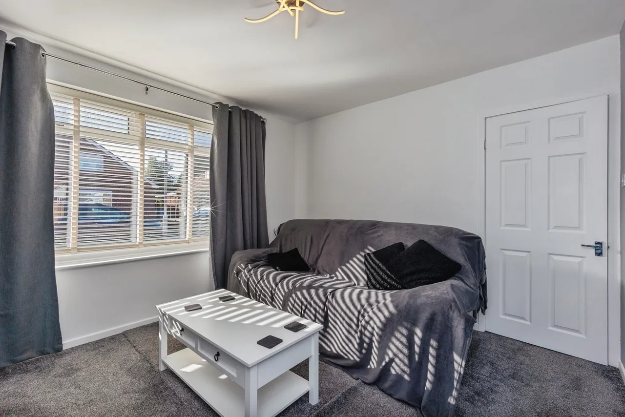 Stott Drive, Urmston, Manchester, Greater Manchester, M41, photo 4