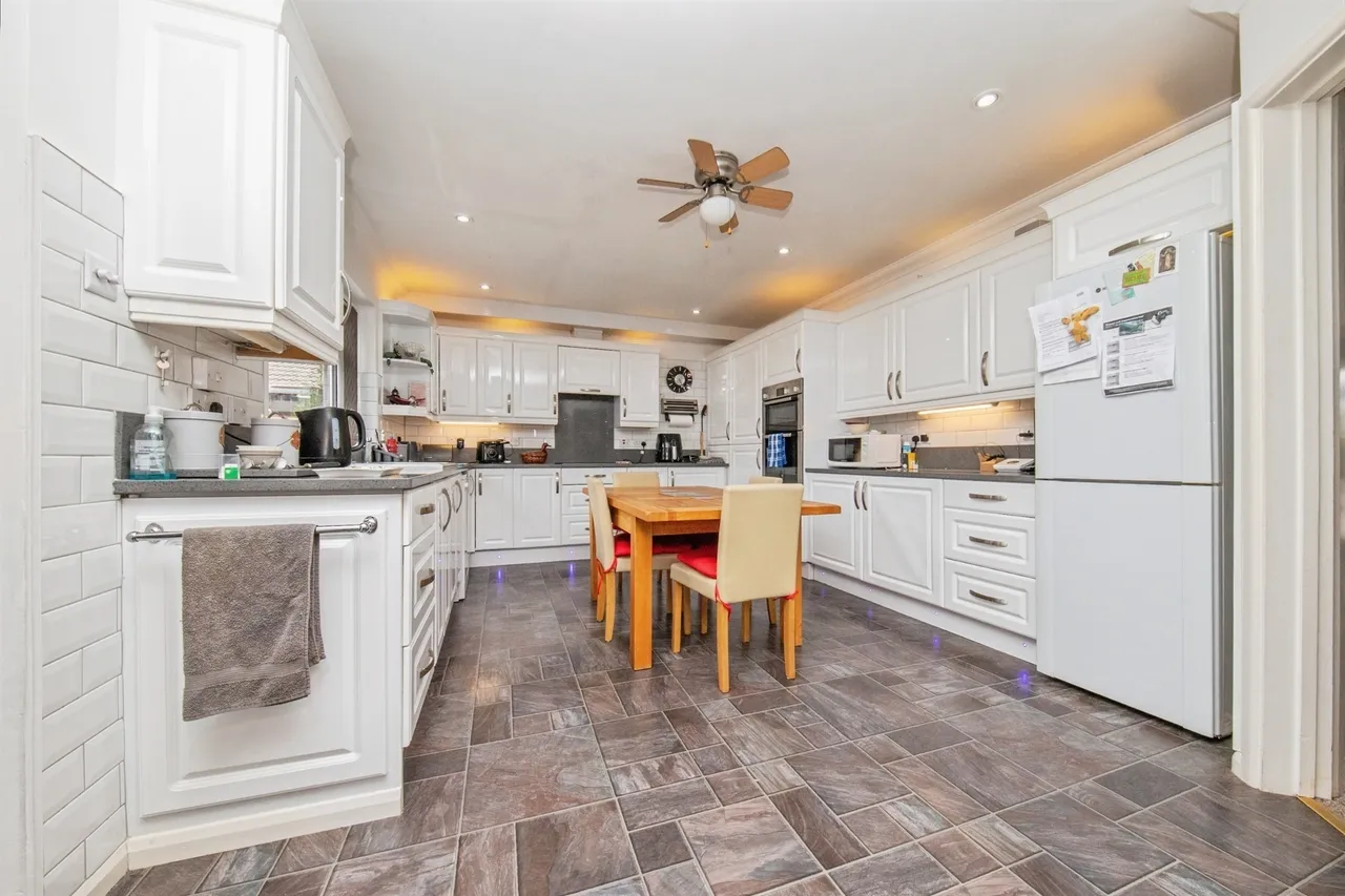 The Street, Little Clacton, CO16, photo 5