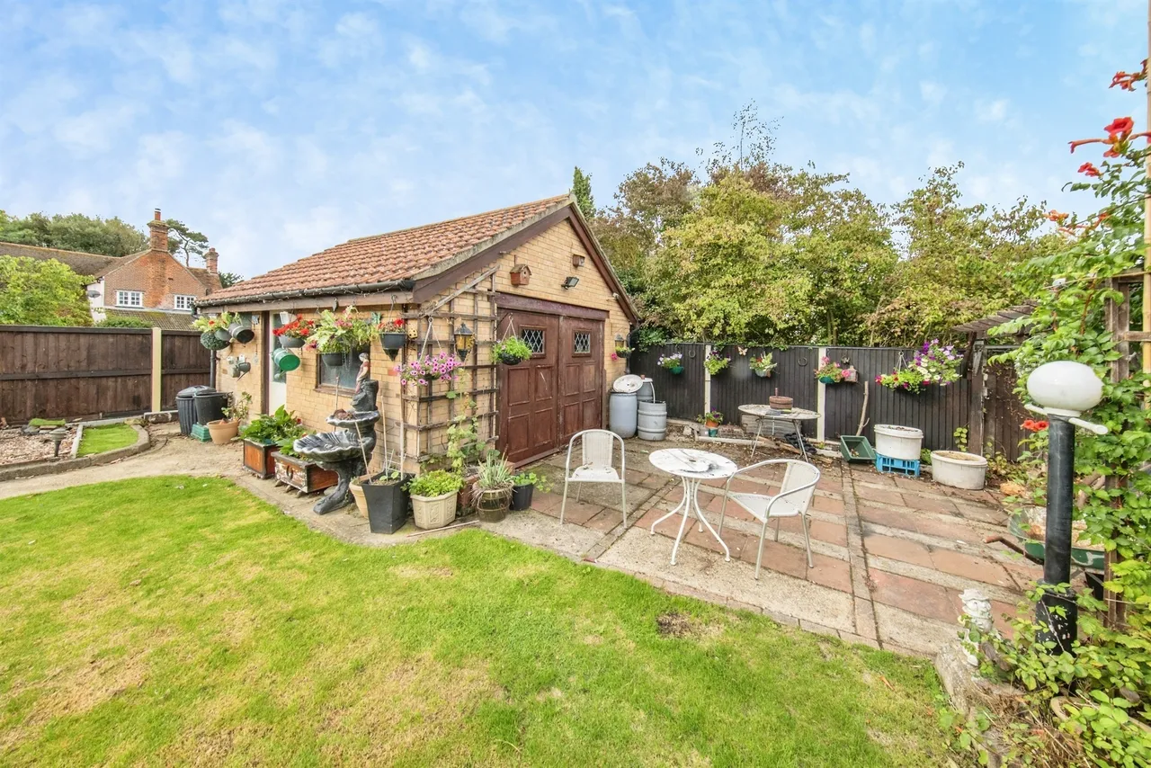 The Street, Little Clacton, CO16, photo 14