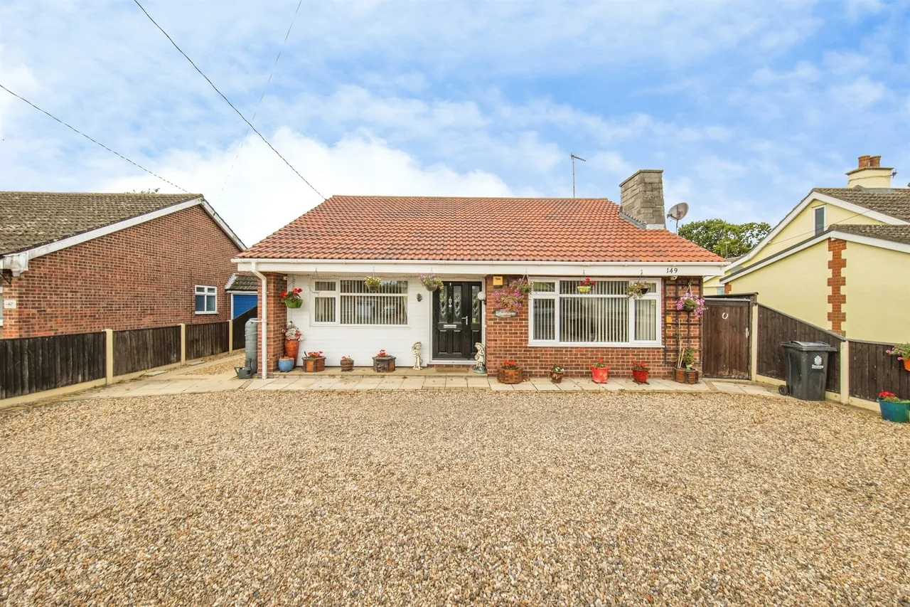 The Street, Little Clacton, CO16, photo 16