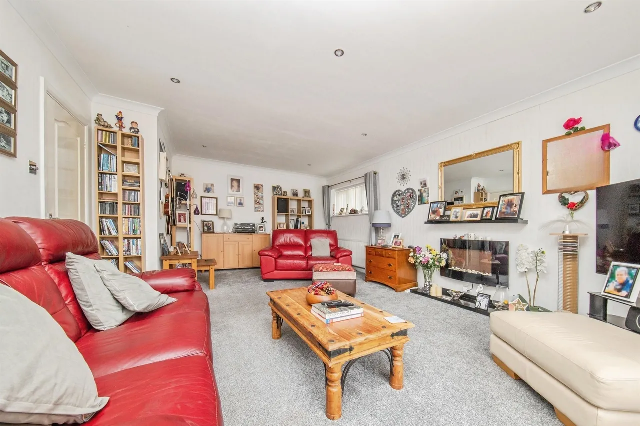 The Street, Little Clacton, CO16, photo 3