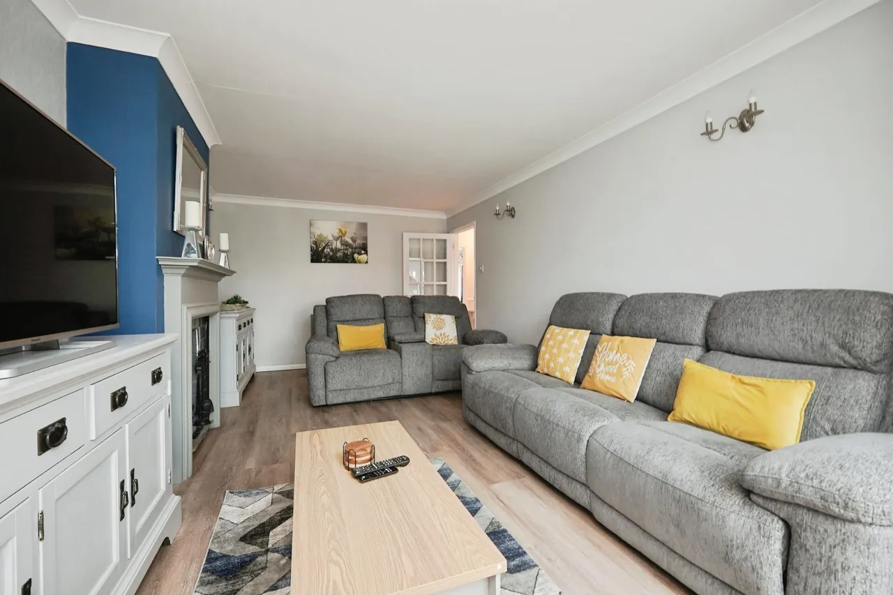 Cherry Waye, Eythorne, CT15, photo 3