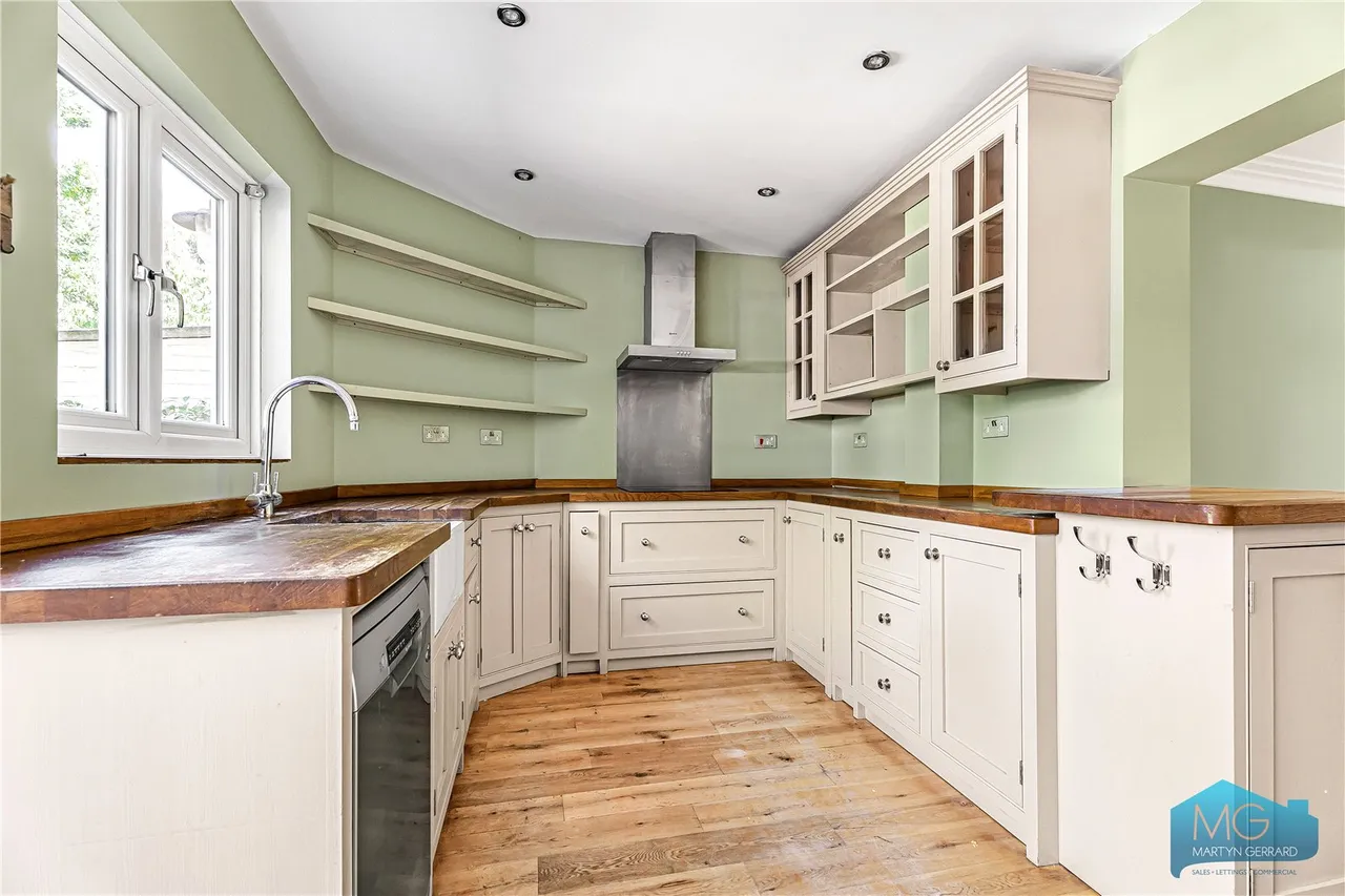 Goldsmith Road, London, N11, photo 9