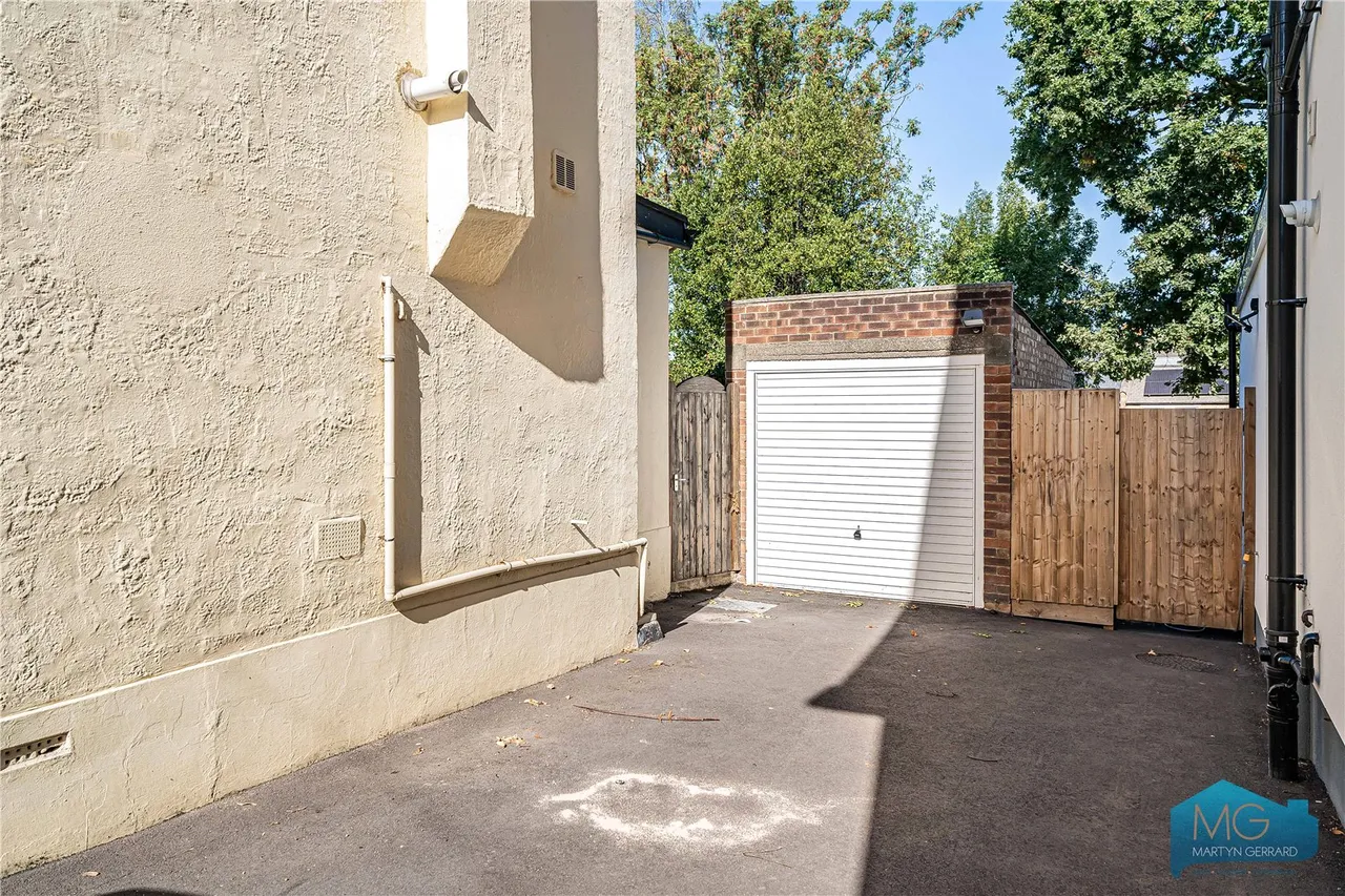Goldsmith Road, London, N11, photo 7