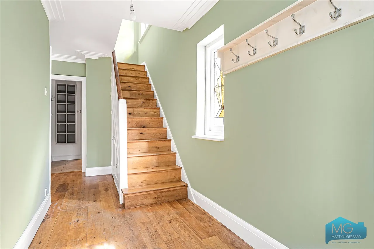 Goldsmith Road, London, N11, photo 15