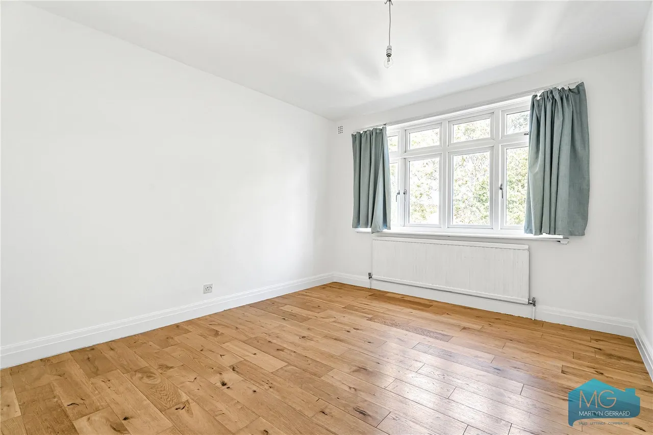 Goldsmith Road, London, N11, photo 8