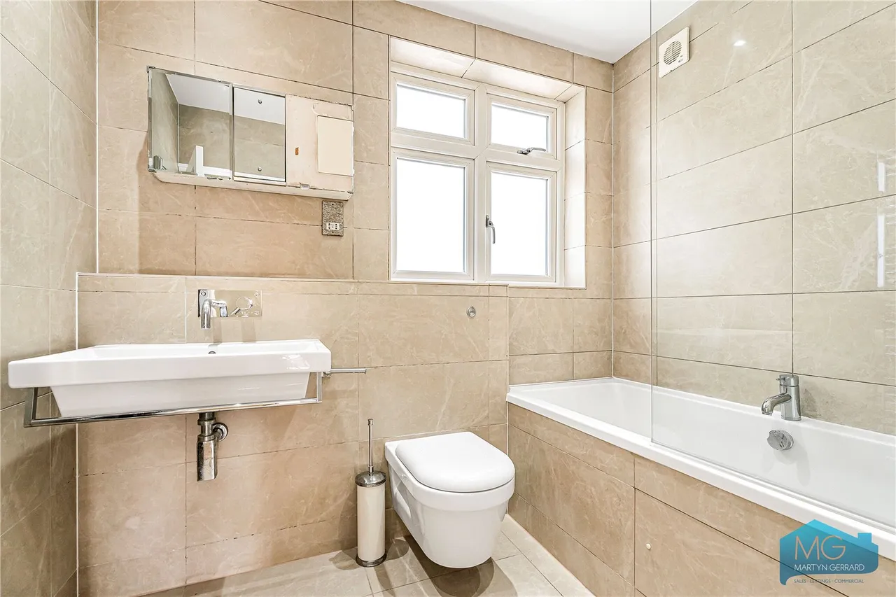 Goldsmith Road, London, N11, photo 11