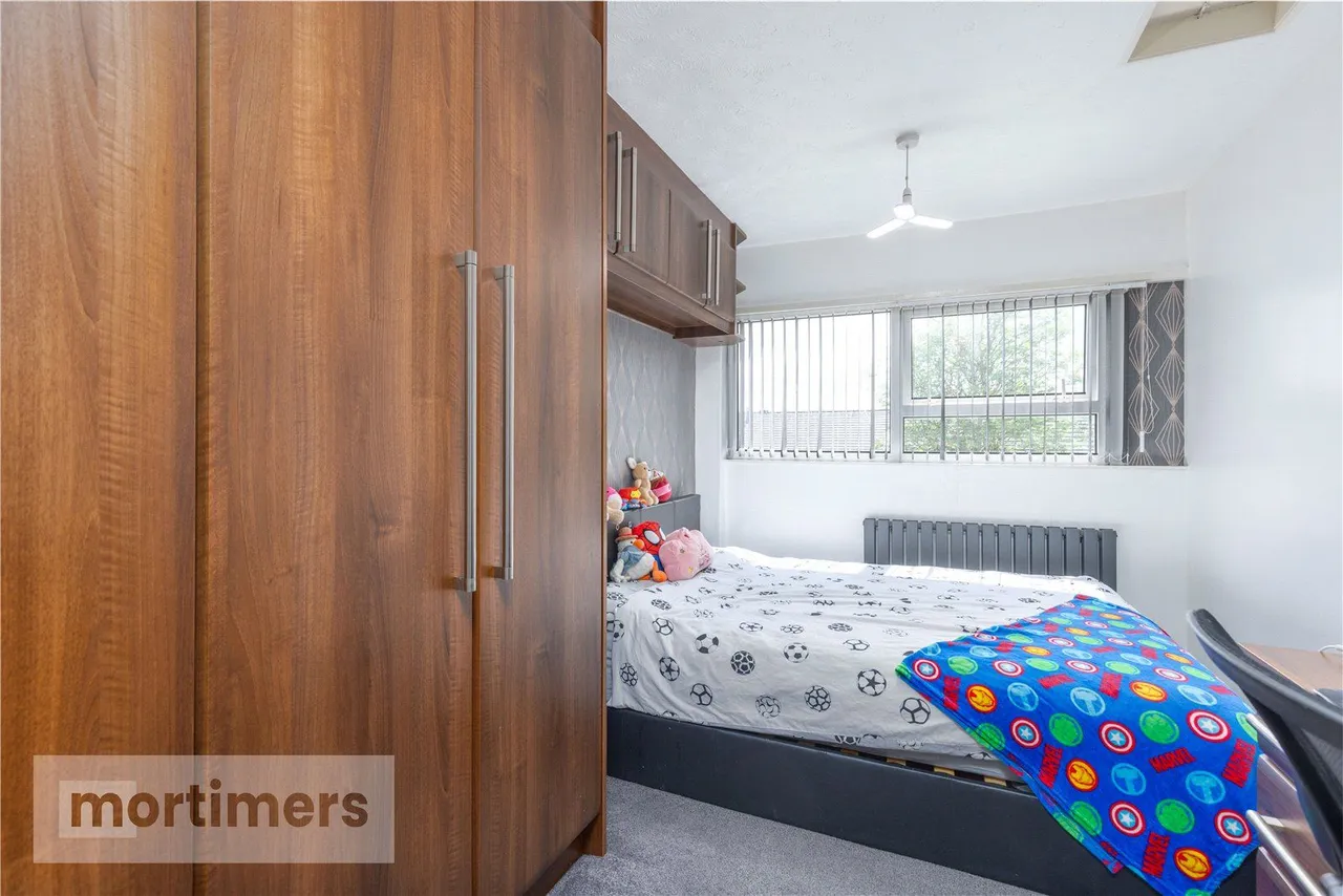 Rhyl Avenue, Blackburn, BB1, photo 13
