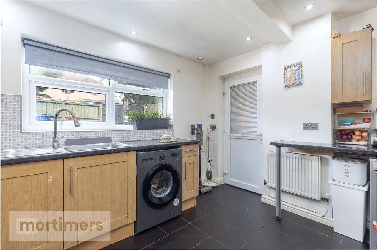 Rhyl Avenue, Blackburn, BB1, photo 4