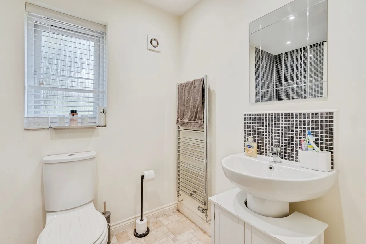 Kerscott Close, Ince, WN3, photo 19