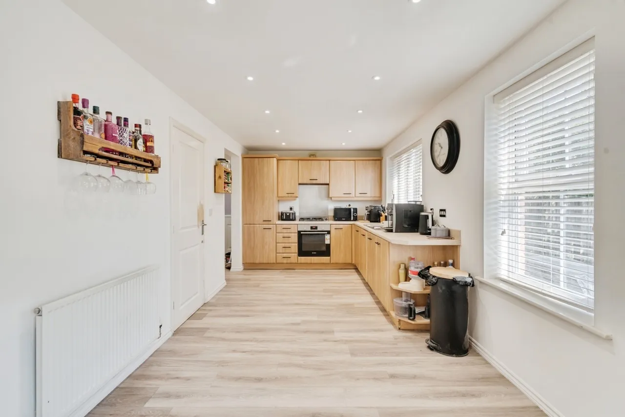 Kerscott Close, Ince, WN3, photo 8