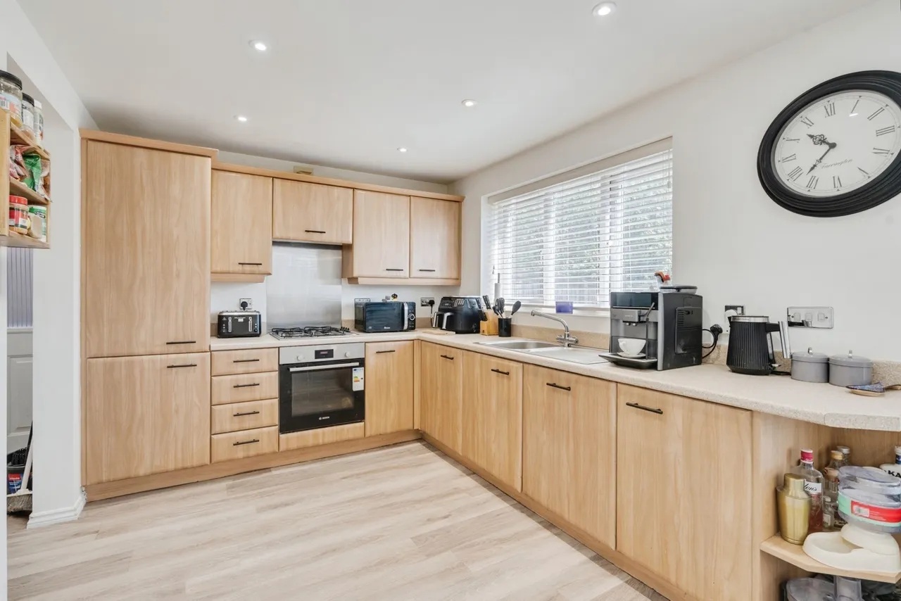 Kerscott Close, Ince, WN3, photo 7