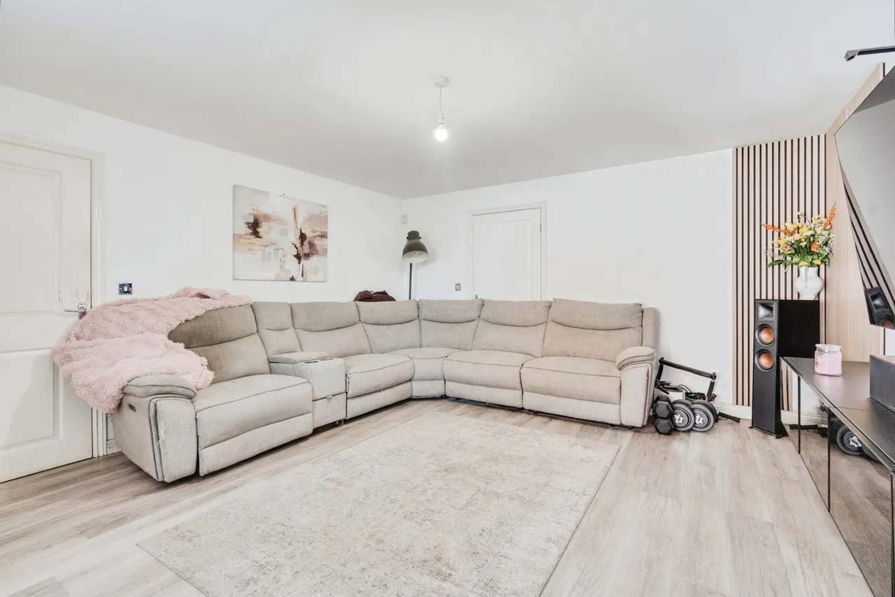 Kerscott Close, Ince, WN3, photo 5