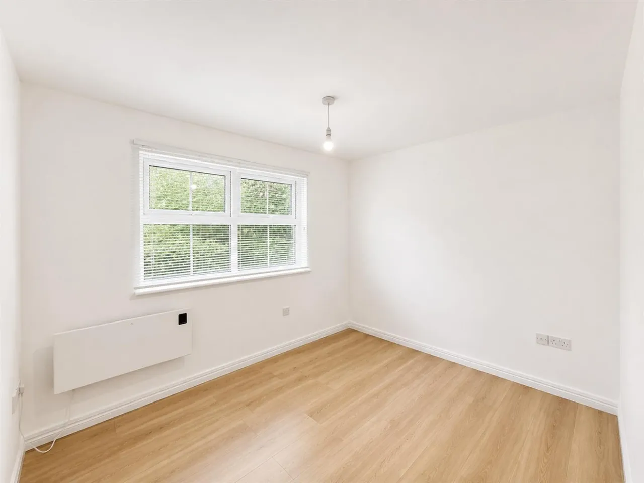 Old Park Mews, Heston, TW5, photo 4