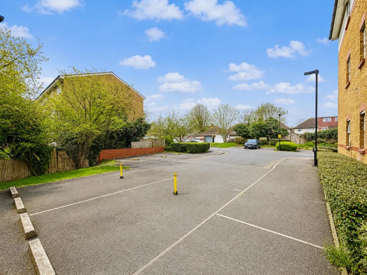 Old Park Mews, Heston, TW5, photo 8