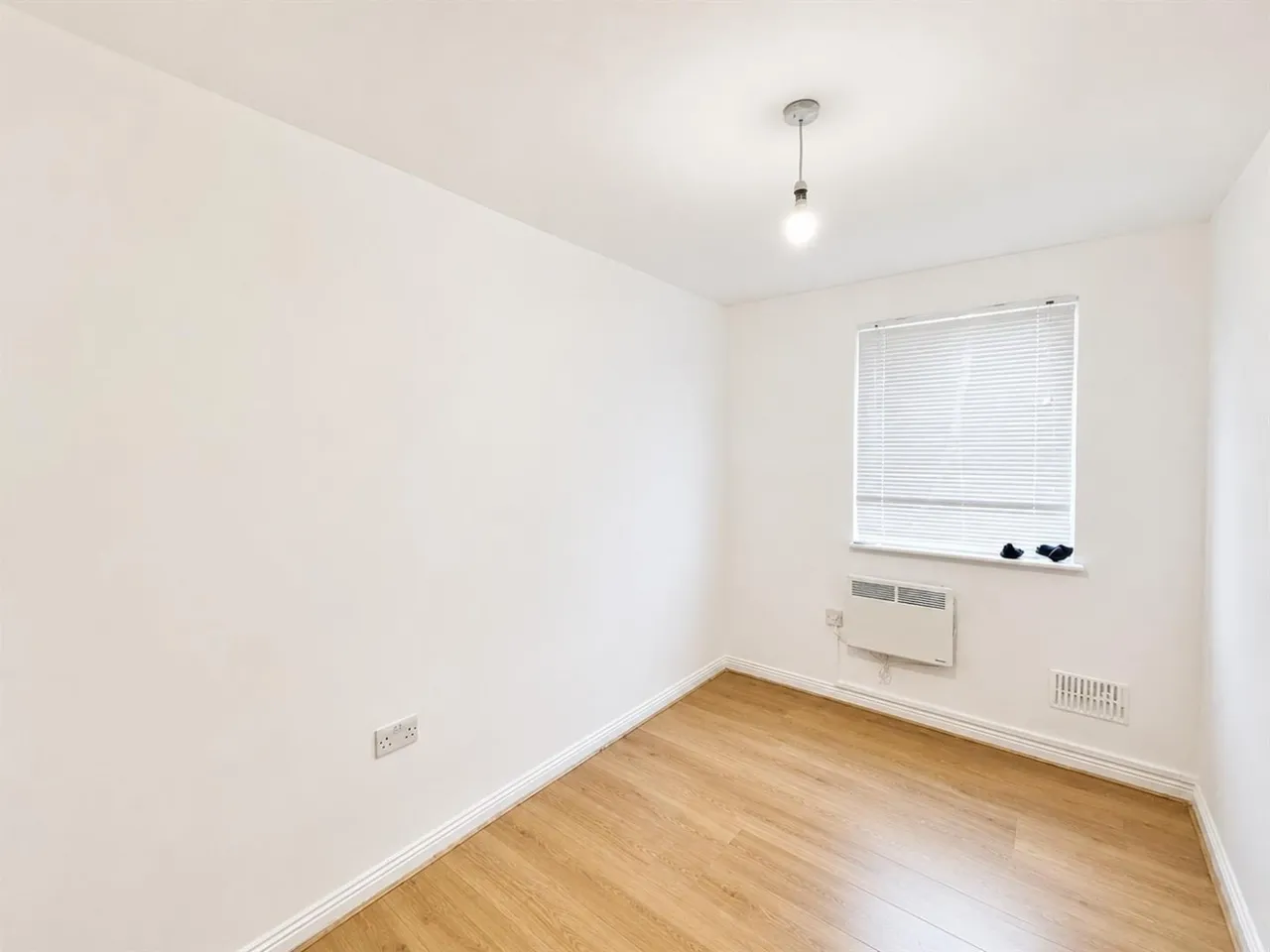 Old Park Mews, Heston, TW5, photo 5