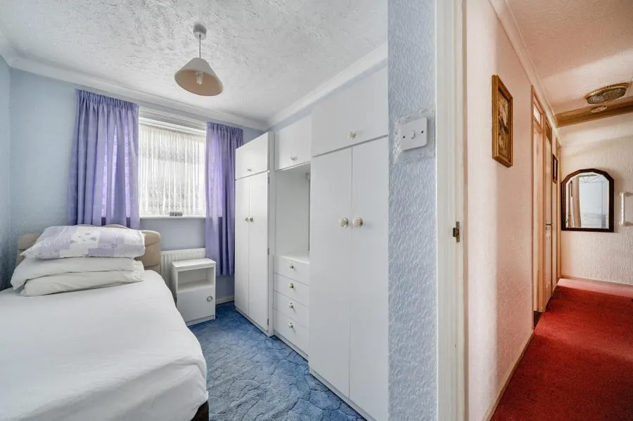 Frenchs Wells, Woking, GU21, photo 18