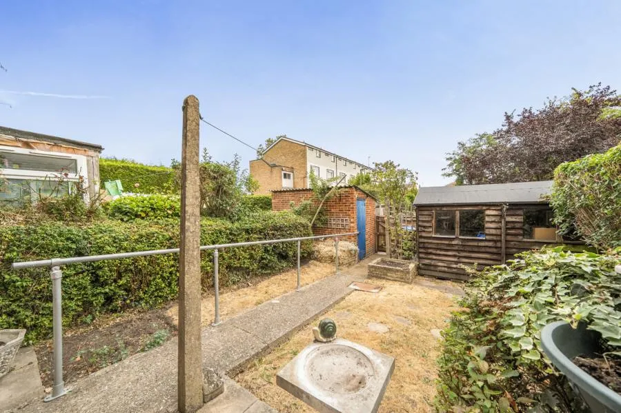 Frenchs Wells, Woking, GU21, photo 13