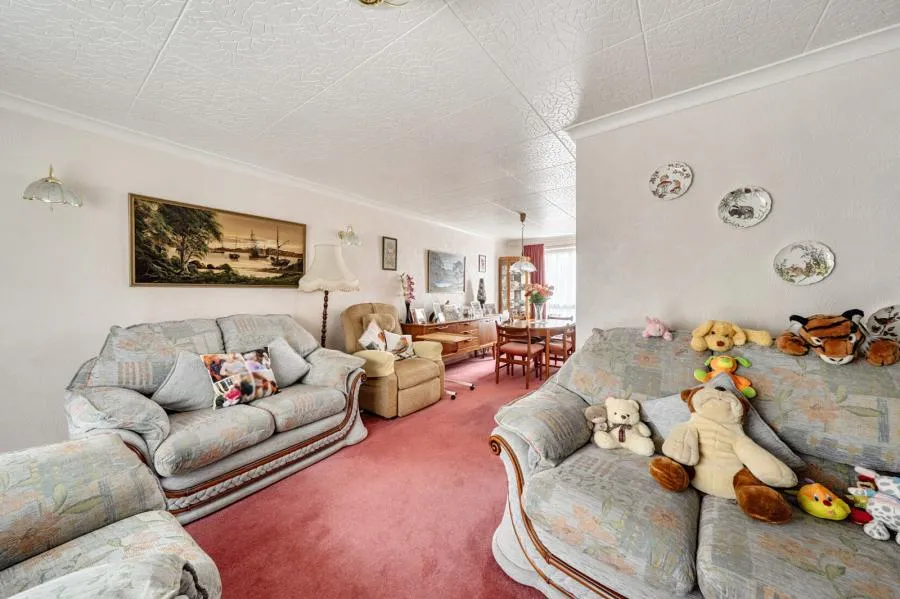 Frenchs Wells, Woking, GU21, photo 11
