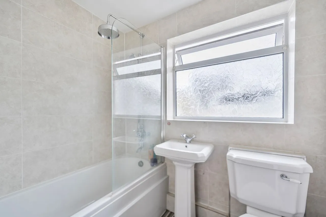 Styles Close, Frome, BA11, photo 14