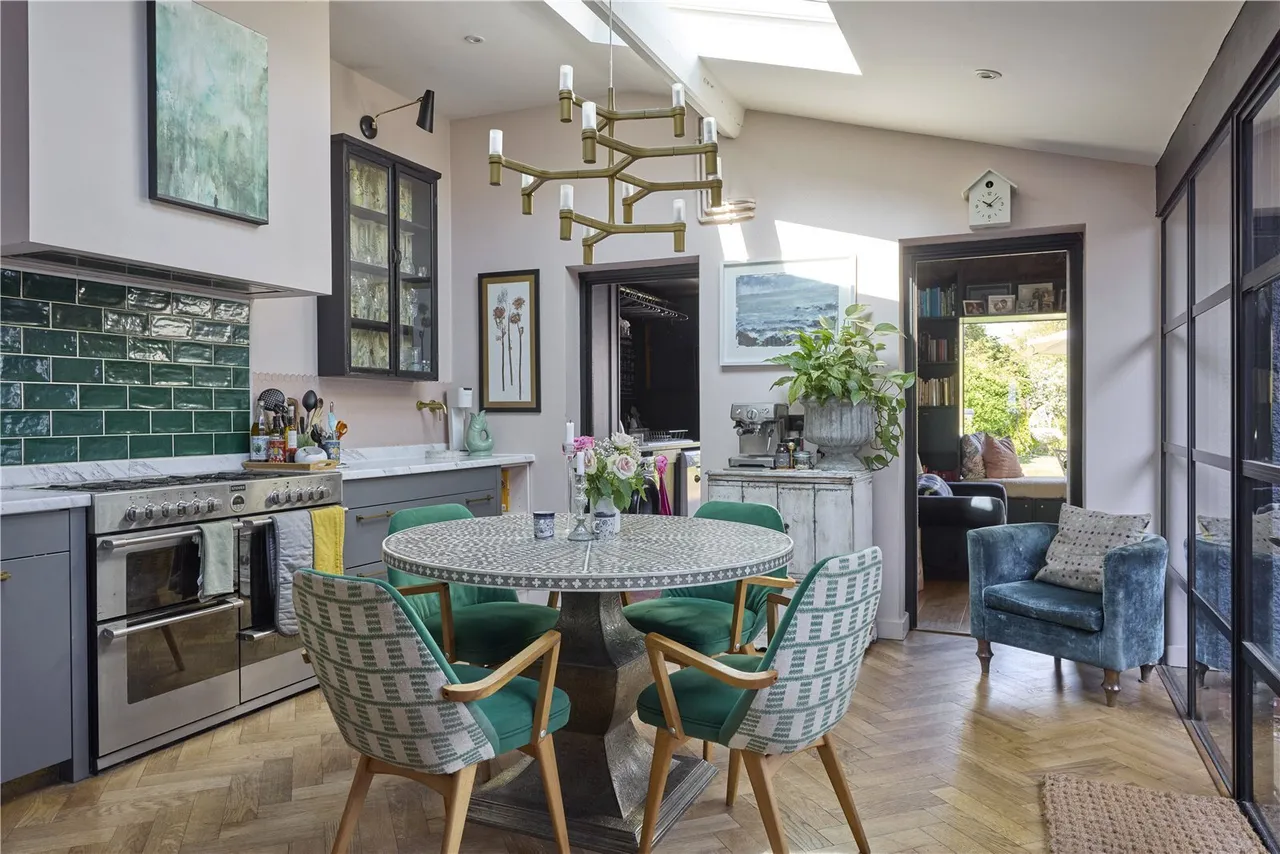 Old Bath Road, Leckhampton, GL53, photo 2