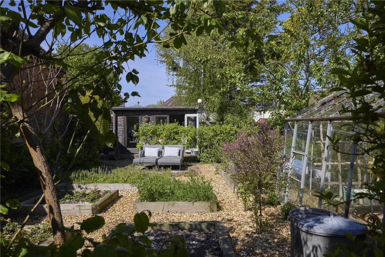 Old Bath Road, Leckhampton, GL53, photo 22
