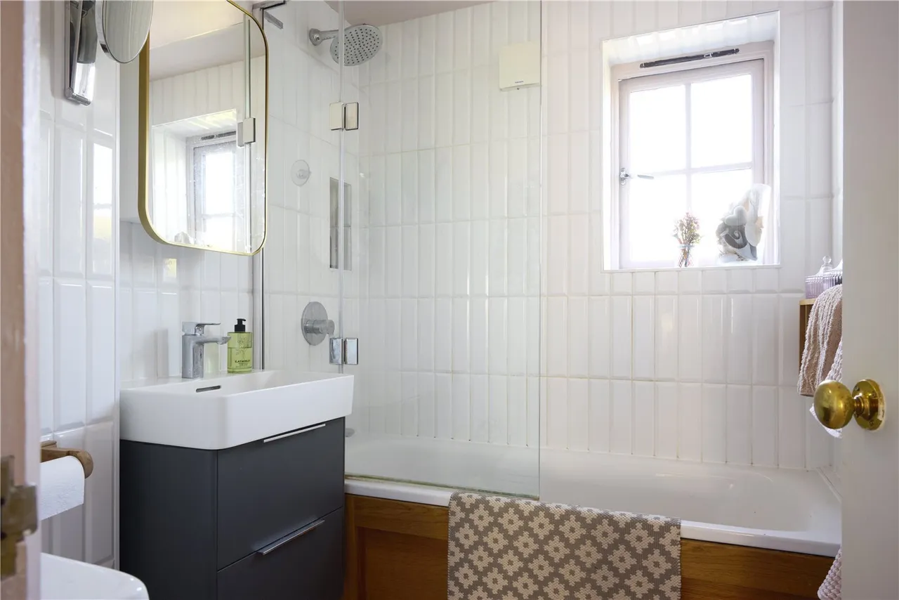 Old Bath Road, Leckhampton, GL53, photo 18